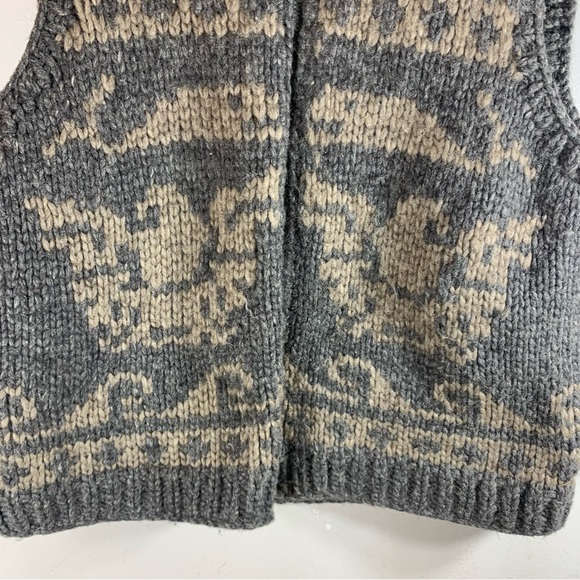 Vintage 79s cowichan  hand made 100% hand made wool cardigan - Picture 4 of 14